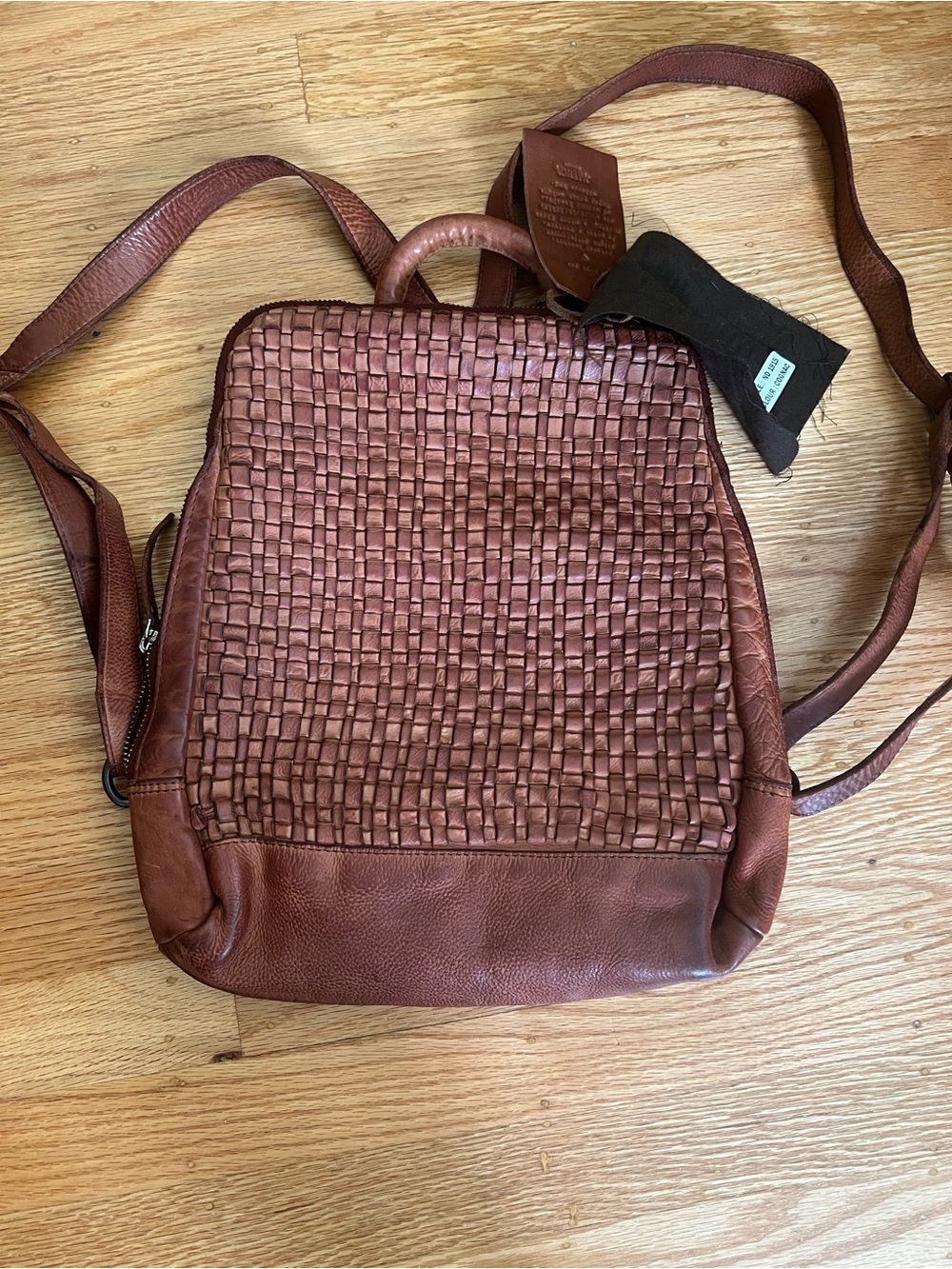 Vilenca Holland Woven Leather Backpack | New with Tags - Picture 7 of 11